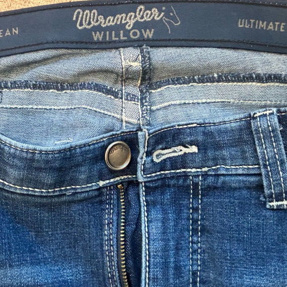 Wrangler Willow Stretch Boot Cut 11x34 Riding Jean - Picture 2 of 8